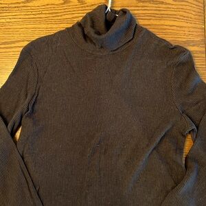 & Other stories, lightweight turtleneck, size 12